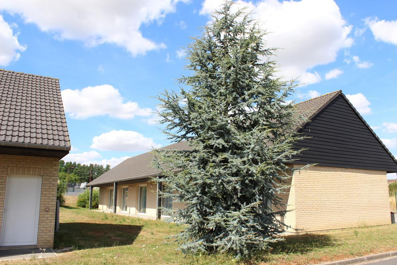 Hotel Fleur De Lys Hazebrouck Esterno foto